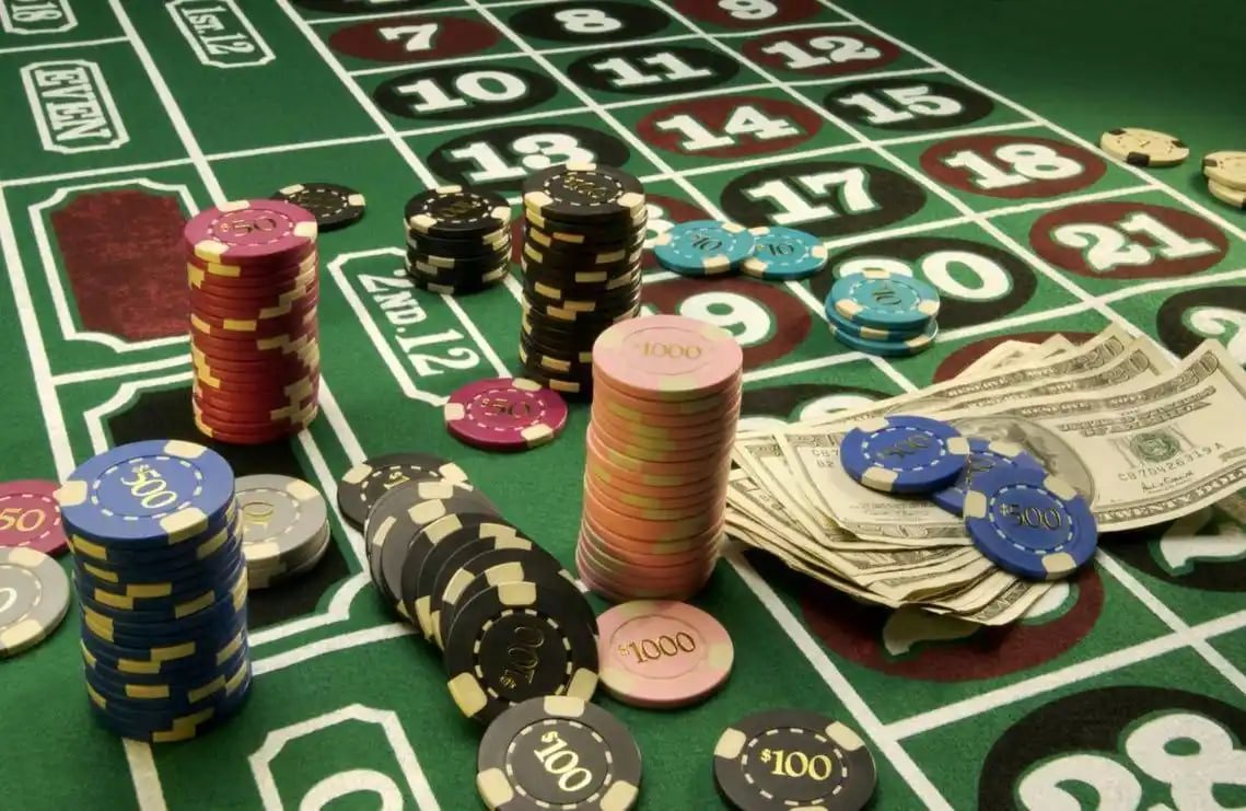 123 slots APP ဖြင့် မြန်မာ ကစားသူ Esports လောင်းကစားနေသောပုံ